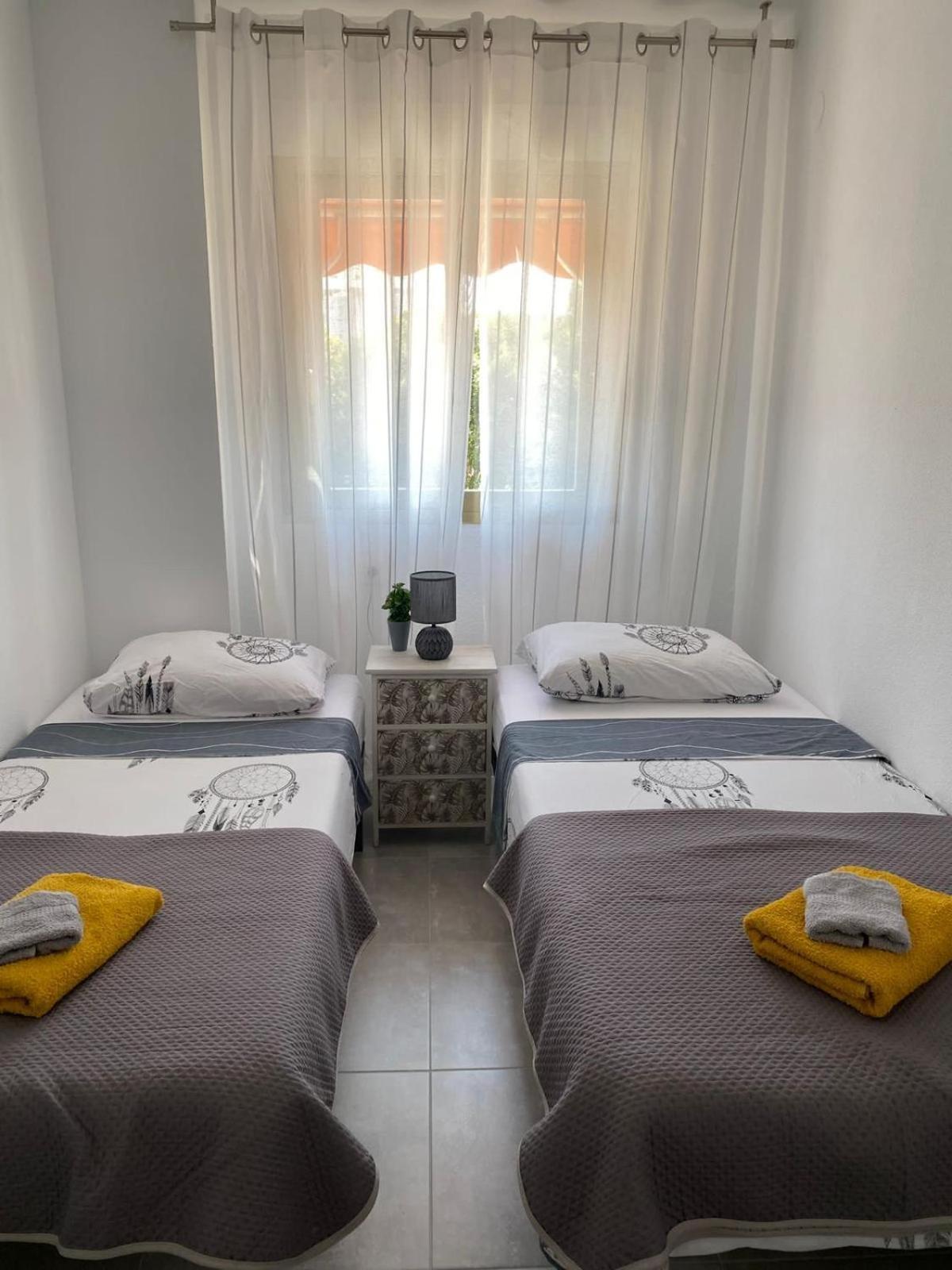 Paradise Solo Familias Appartement