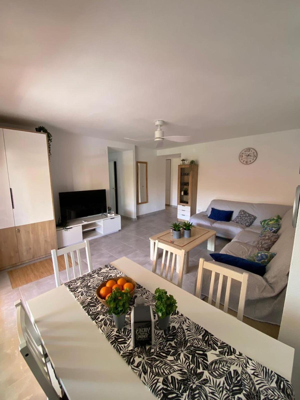 Paradise Solo Familias Appartement